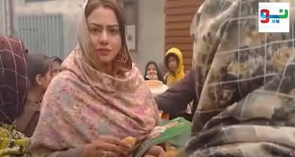 Maiza Hameed's video goes viral eating 'Gol Gappy' during election campaign