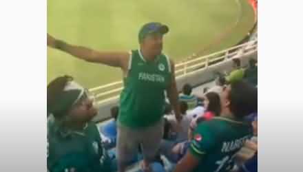 Mauka Mauka Thoka Thoka! Pakistani Fans Enjoying in Stadium After Pakistan Beat India