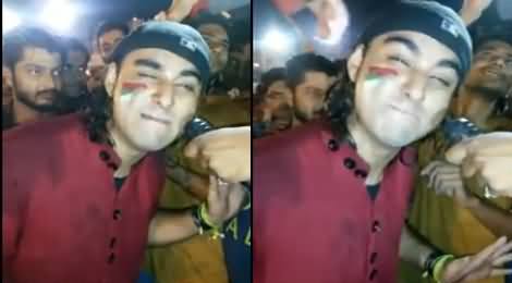 MQM Worker Making Fun of Imran Khan By Doing His Funny Mimicry