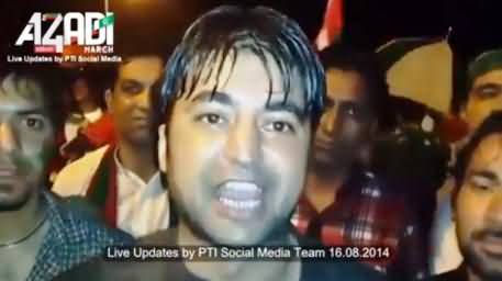 Murad Saeed in Azadi March, Sharing His Views and the Excitement of Crowd