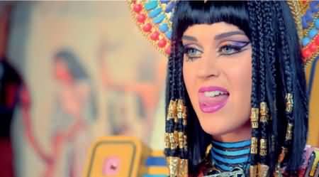 Muslims Angry At American Singer Katy Perry For Burning Allah's Name in Her New Music Video