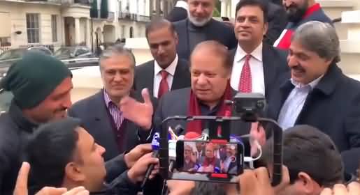 Nawaz Sharif Talking With Journalists in London in Jolly Mood
