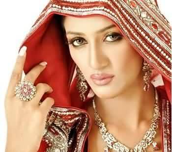 PEMRA Bans TV Channels From Broadcasting the Mathira's Controversial Ad