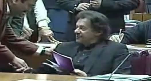 PM Imran Khan Reached in National Assembly, New Taxes Expected in Mini Budget