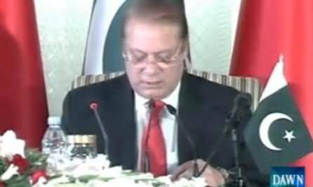 PM Nawaz Sharif Reading Each Word From Written Paper Before Chinese President