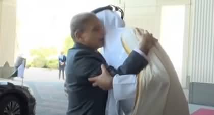 PM Shehbaz Sharif reaches Doha, meets Emir of Amir and condemns Israeli attack in Doha