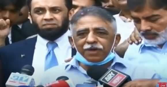 PMLN's Muhammad Zubair Press Conference Outside Shahdara Police Station