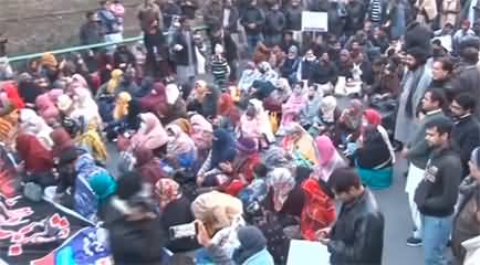 Police vs protesting teachers outside Imran Khan's residence in Lahore