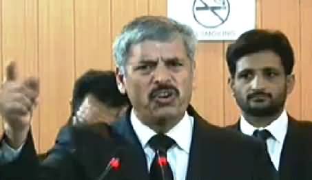 President LHC Bar Angry on Imran Khan's Allegations of Taking Money From Nawaz Sharif