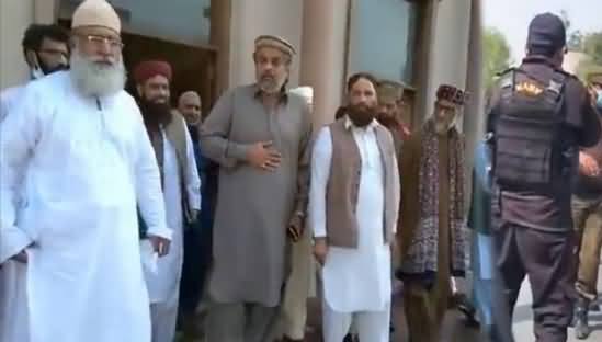 Prominent Religious Leaders Reached Kot Lakhpat Jail To Meet With Saad Rizvi
