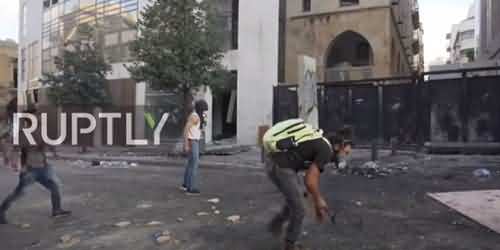 Protest In Beirut - Protesters Used Tennis Racket To Throw Stones On Security Forces