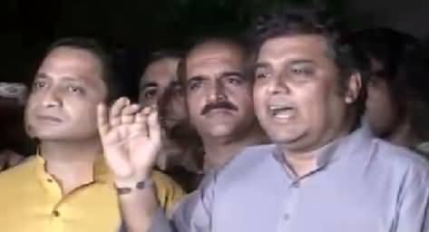 PTI Ali Zaidi Blasting Media Talk Against Altaf Hussain Outside Darakhshan Thana