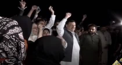 PTI holds protests in different cities after gun attack on Imran Khan 