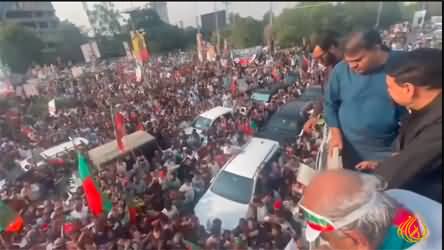 PTI long march: A view of the crowd direct from Imran Khan's container