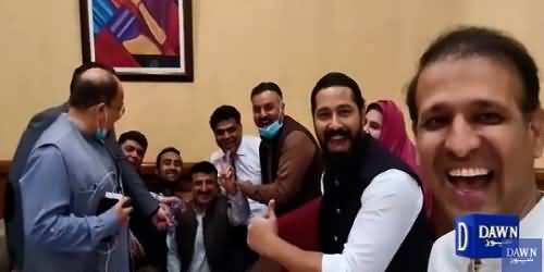PTI Sindh Members 'Pawriii Ho Rahi Hai' Video Along Karim Bakhsh Goes Viral