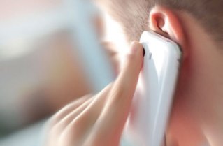 Punjab Govt. Banned Teachers From Using Mobile Phones in The School