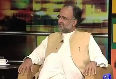 Qamar Zaman Kaira Sharing His Views on Panama And Defending PTI Too