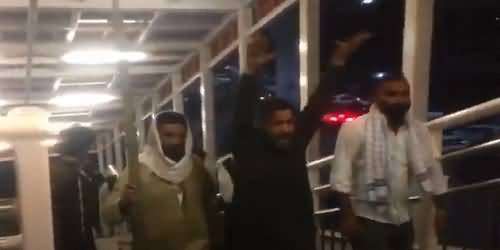 TLP Workers Entered into Rawalpindi Metro Bus Station