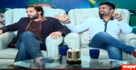 Shahid Afridi Telling Interesting Story of Abdul Razzaq & Australian Lady