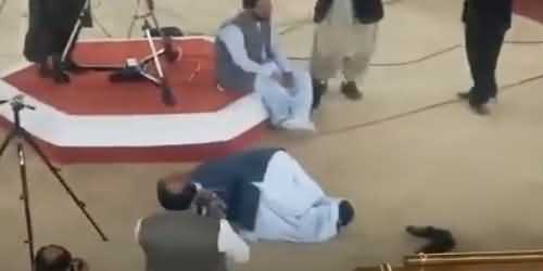 Shukar Hai Jaam Hakumat Gai - JUI Mir Zabid Ali Reki Ka Balochistan Assembly Main Sajdae Shukar