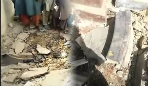 Strange Things Fell From The Sky In Two Places in Karachi, Created Pit In The Ground