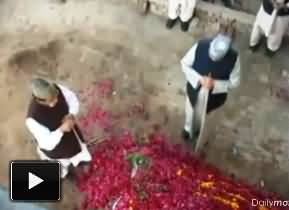 Tahir ul Qadri Talking with Dead Body and Grave - Guiding the Deadbody How to Talk with Farishtas (Angels)