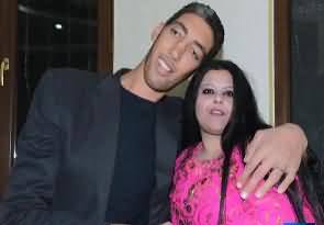 Tallest man of the world having 8.3 inch height gets married with a 5.8 inch height girl in Turkey