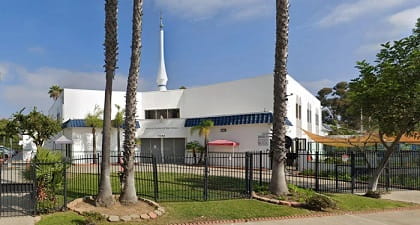 Three people killed, two suspects dead in shooting at USA's San Diego mosque