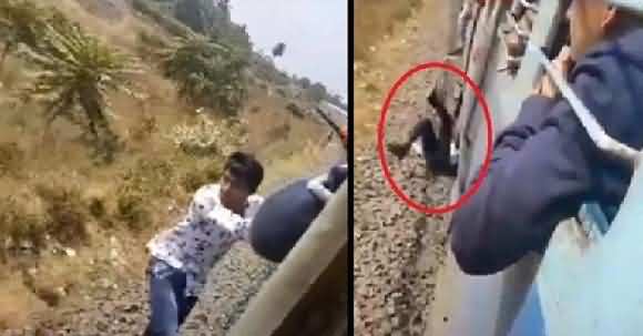 Tik Tok Craze On Youngsters - Boy Fell Down From Train While Making Tik Tok In India