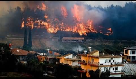 Turkey Is Burning: Massive Wildfire Engulfs Residential Areas
