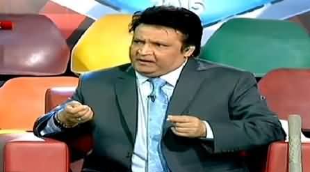 Umar Sharif Insults Prediction Maker in Live Show, Prediction Maker Gets Angry