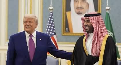 US President Donald Trump warmly welcomed upon arrival at Saudi Royal palace
