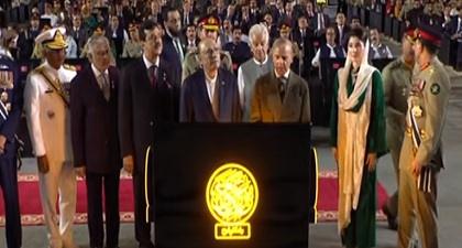 Victory in Marka-e-Haq: President, PM and Field Marshal inaugurate victory monument
