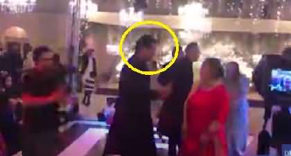Video of legend cricketer Waqar Younis dancing with his wife goes viral