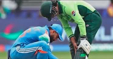 Virat Kohli Ties Naseem Shah's Shoelaces in A Heartwarming Moment