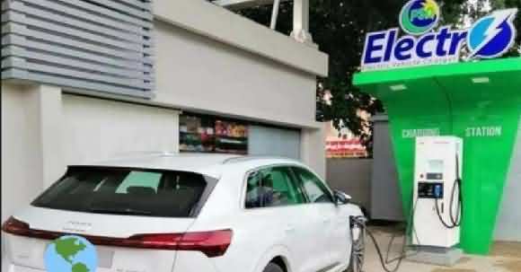 Watch How Pakistan's First Electric Car Charging Station Works?