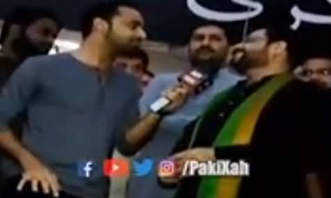 Watch How Waseem Badami Trolls Amir Liaquat Hussain