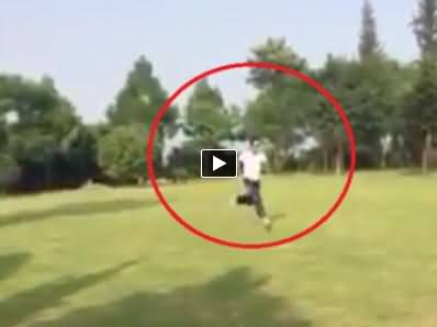 Watch Special Video of Imran Khan in the Ground, Warming Up Before Exercise