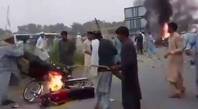 Watch What Tehreek e LabbaiK Supporters Doing, Does Islam Allow This?