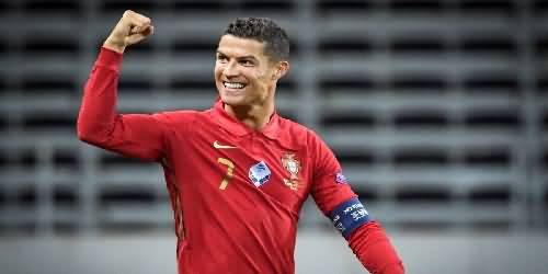 'Welcome Home Cristiano' , World's Best Cristiano Ronaldo Returns to His Ex Football Club 'Manchester United'
