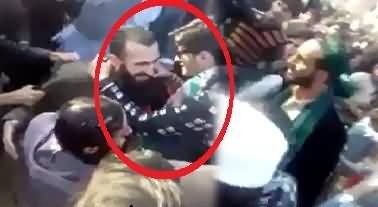 What Boys Did In Nawaz Sharif Jalsa Yesterday