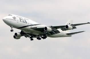 Woman gives birth a child in PIA Flight from Toronto to Karachi
