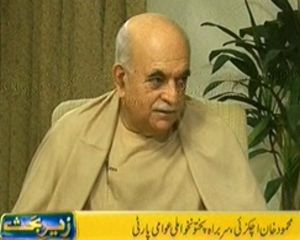 Zer e Behas (Kya Nawaz Sharif Ki Hakumat Na Kam Ho Chuki Hai?) – 10th November 2013