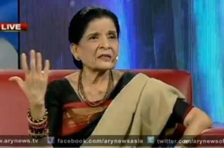 Zubaida Aapa Pointing Out the Faults in Current Days Players of Pakistani Cricket Team